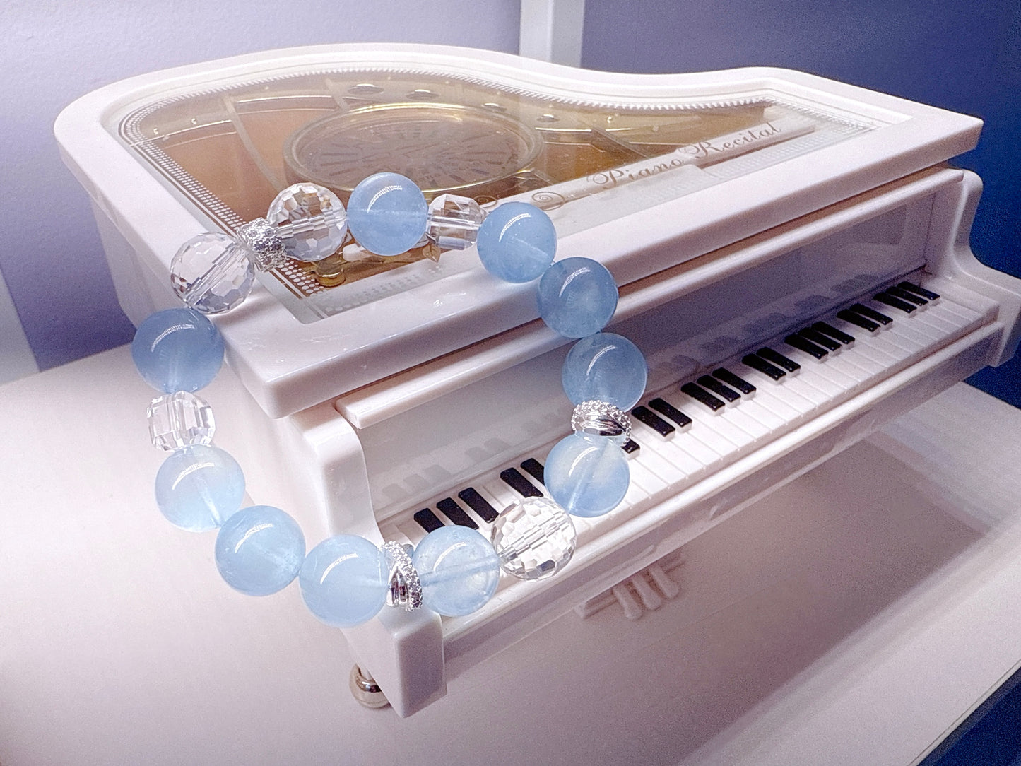 High Grade Designed Aquamarine Quartz