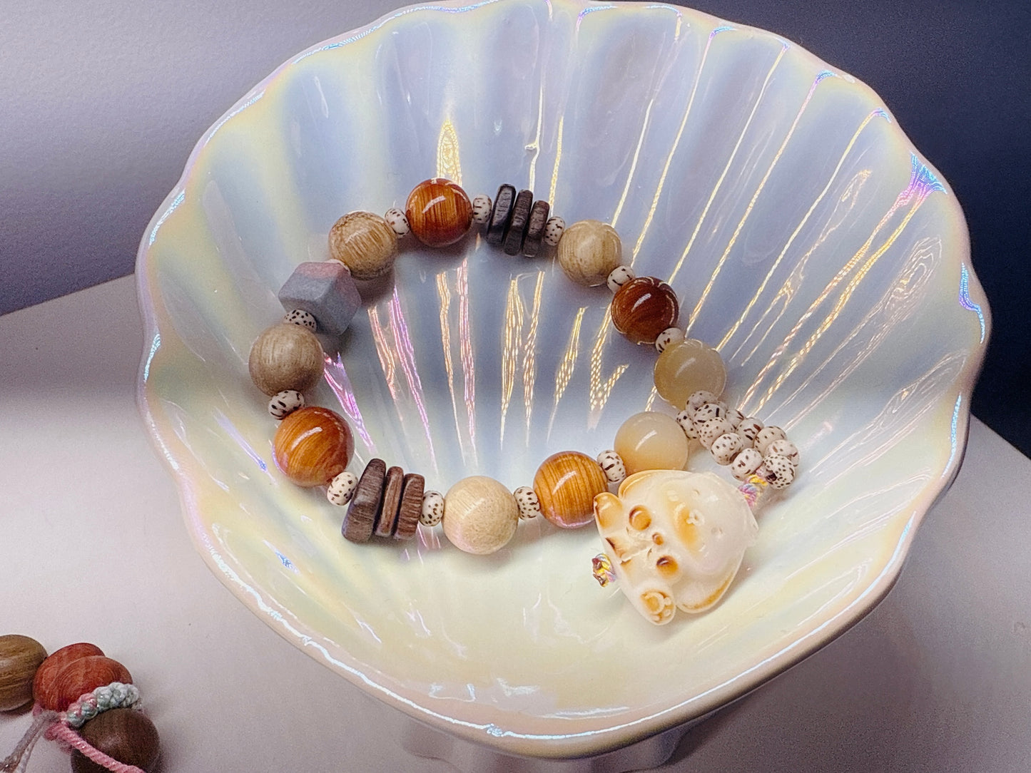 Chinese collectible bead bracelet