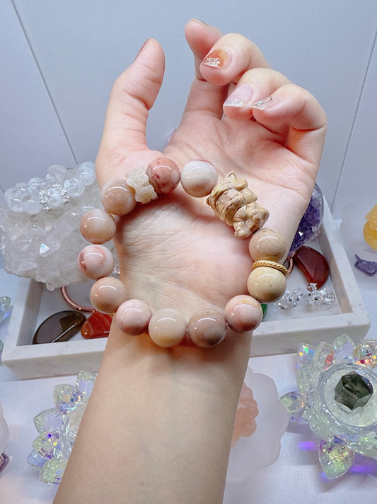 Alxa Agate Meditation Bracelet