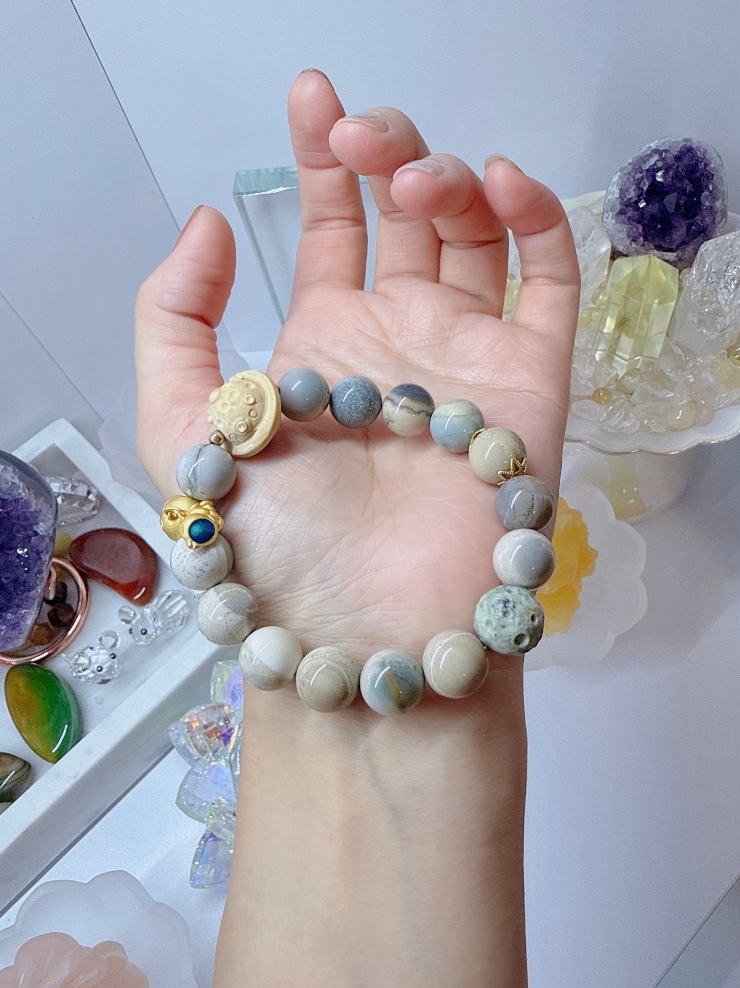 Alxa Agate Meditation Bracelet