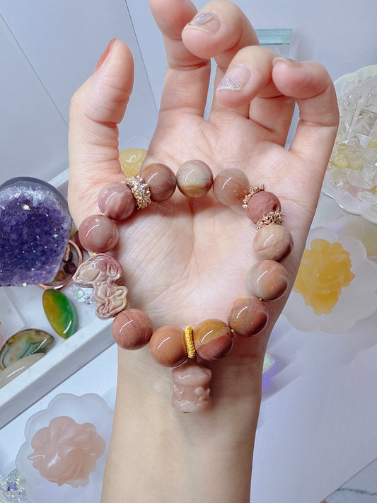 Alxa Agate Meditation Bracelet
